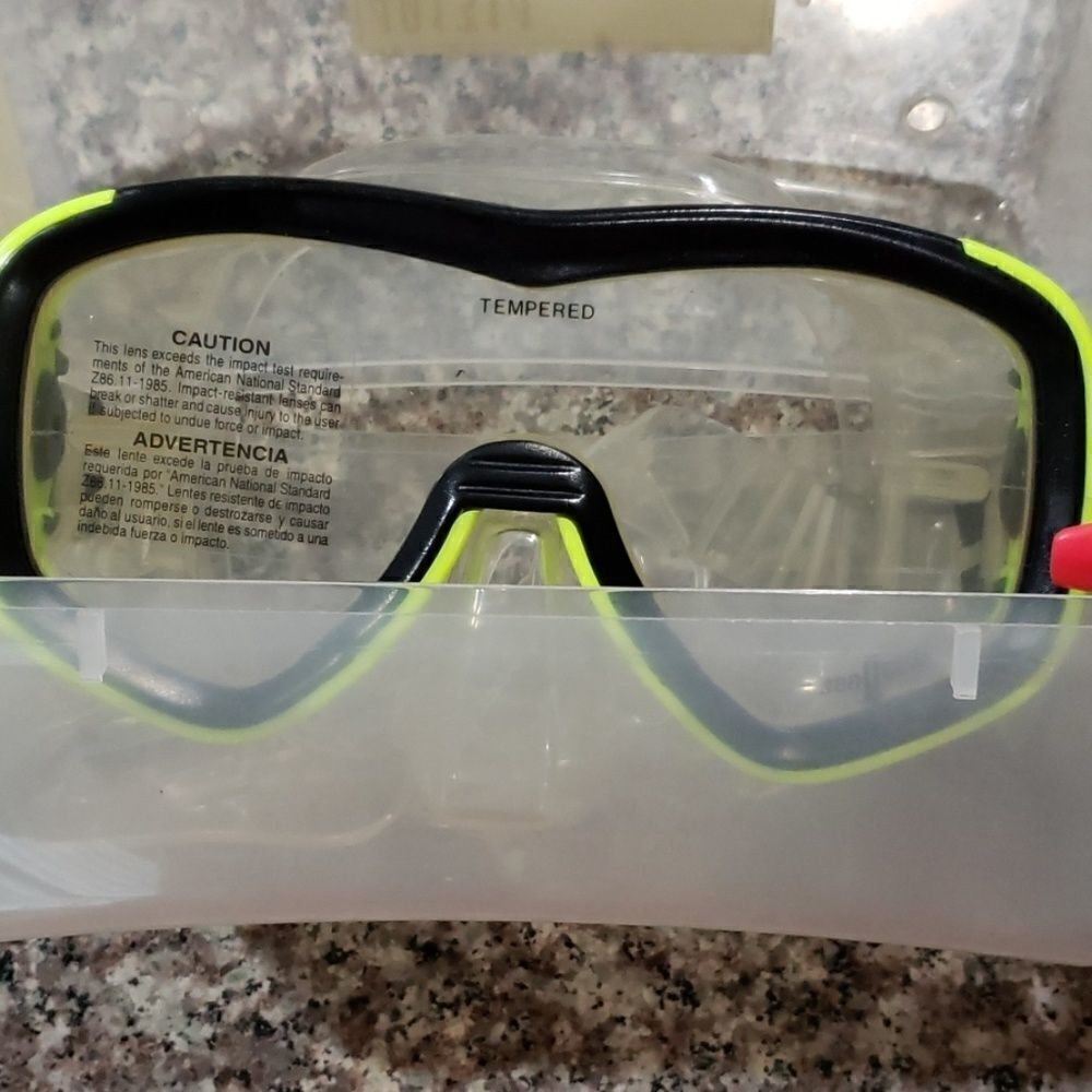 Scuba mask
